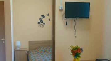 Фото номера  Двухместный номер Делюкс с 1 кроватью Гостиница Guest house in Otradnoye г. Отрадное 50
