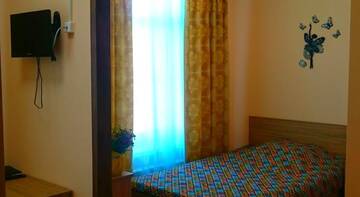 Фото номера  Двухместный номер Делюкс с 1 кроватью Гостиница Guest house in Otradnoye г. Отрадное 51